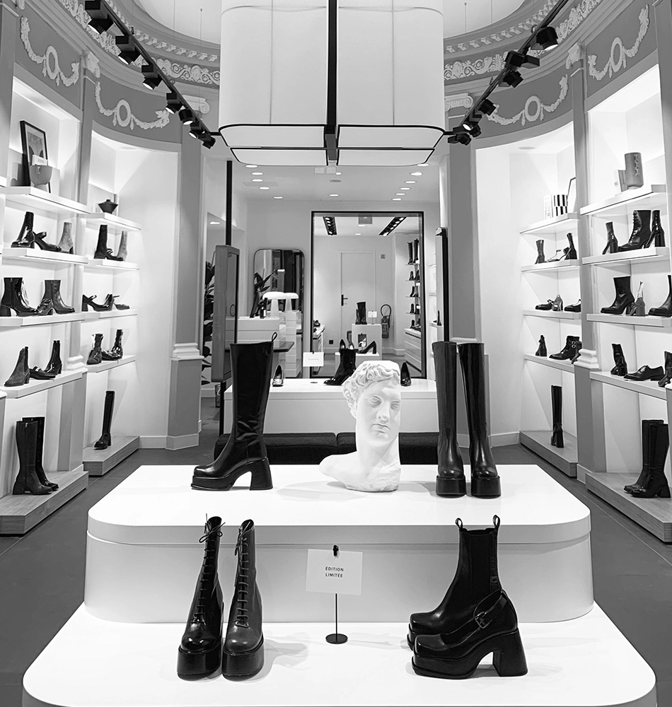 Store Jonak Lillle