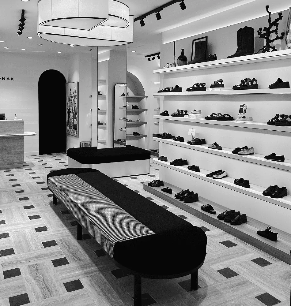 Store Jonak Passy