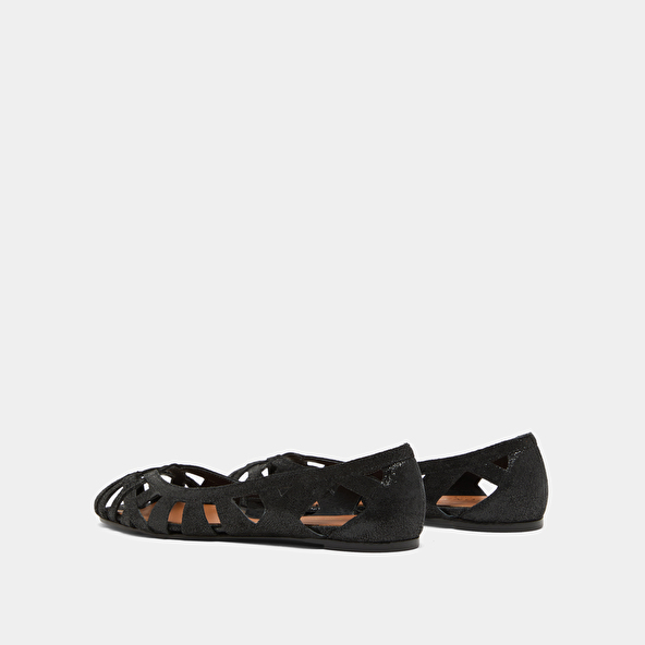 Cut-out ballet flats with laminated black upper | DERAY