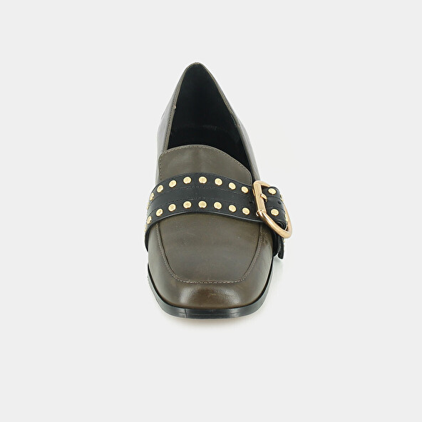 Low-heeled khaki leather moccasins | CRUISE