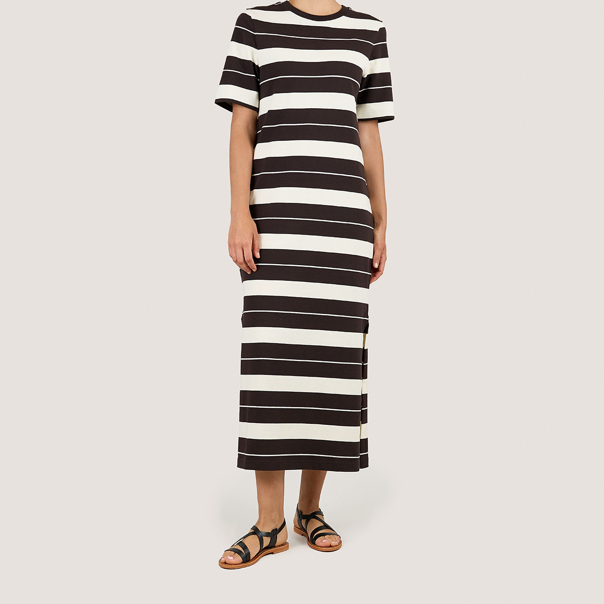 Sandals in black leather | WISCHIA