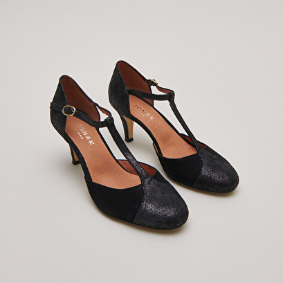 T-bar shoes in black velvet | 10714