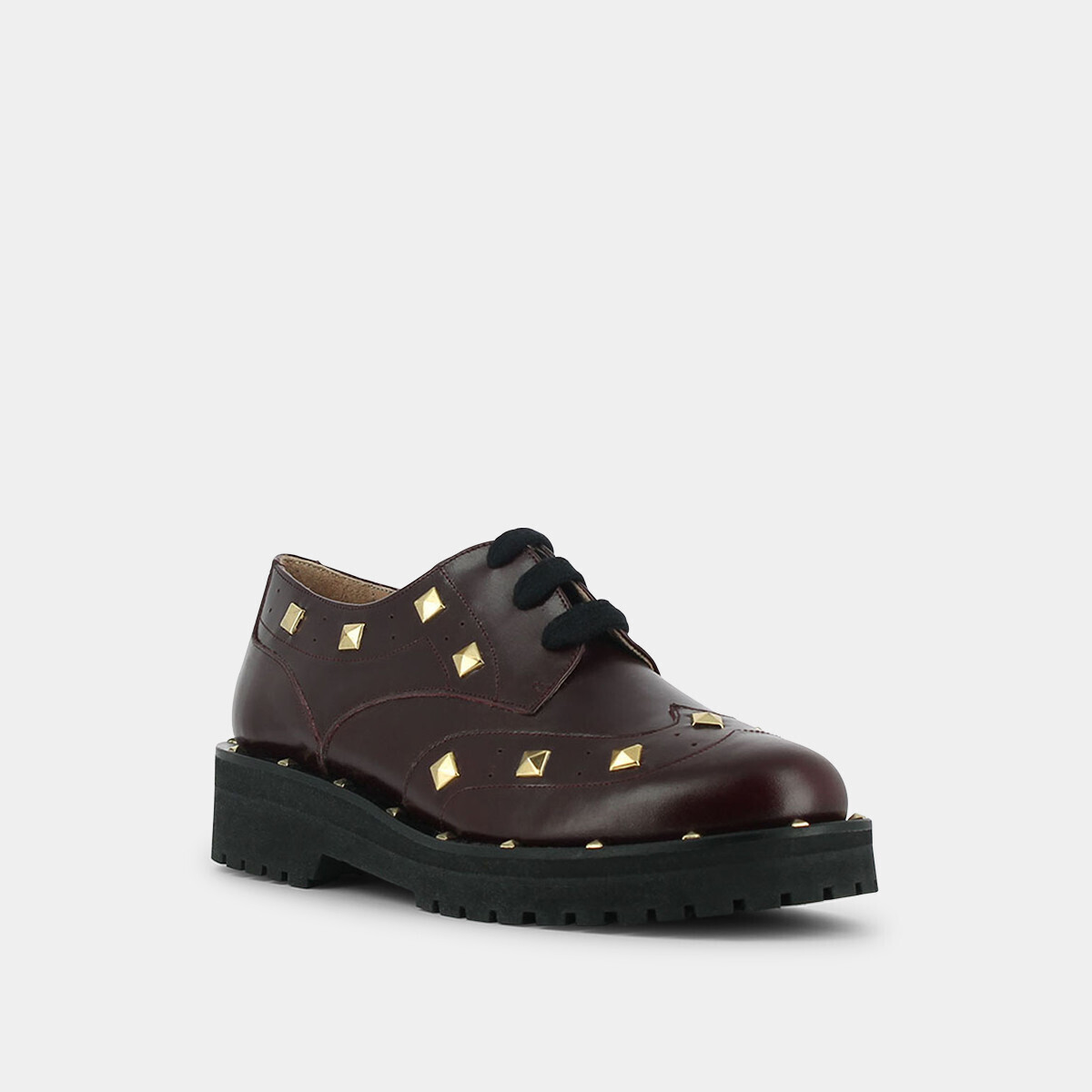 Derbies with golden studs in burgandy leather | AIVA