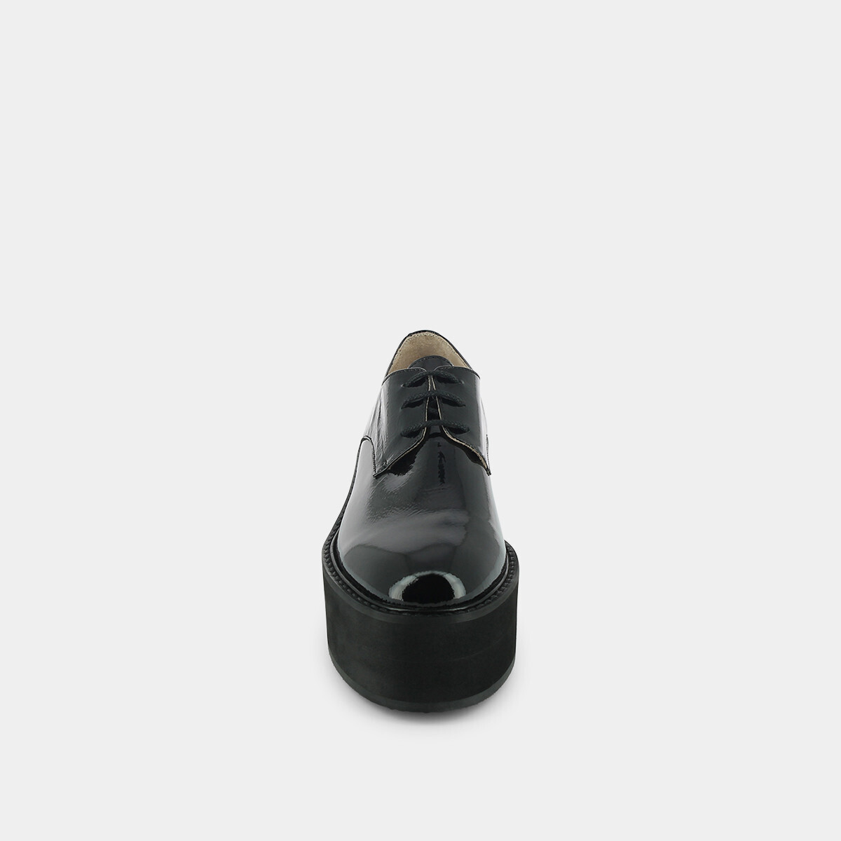 Shiny platform derbies in black leather | ALILOU