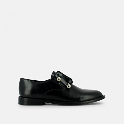 Brogues with silver bars and cabochons in black leather | duthen