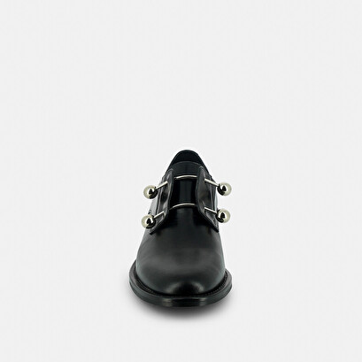 Brogues with silver bars and cabochons in black leather | duthen