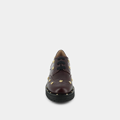 Derbies with golden studs in burgandy leather | aiva