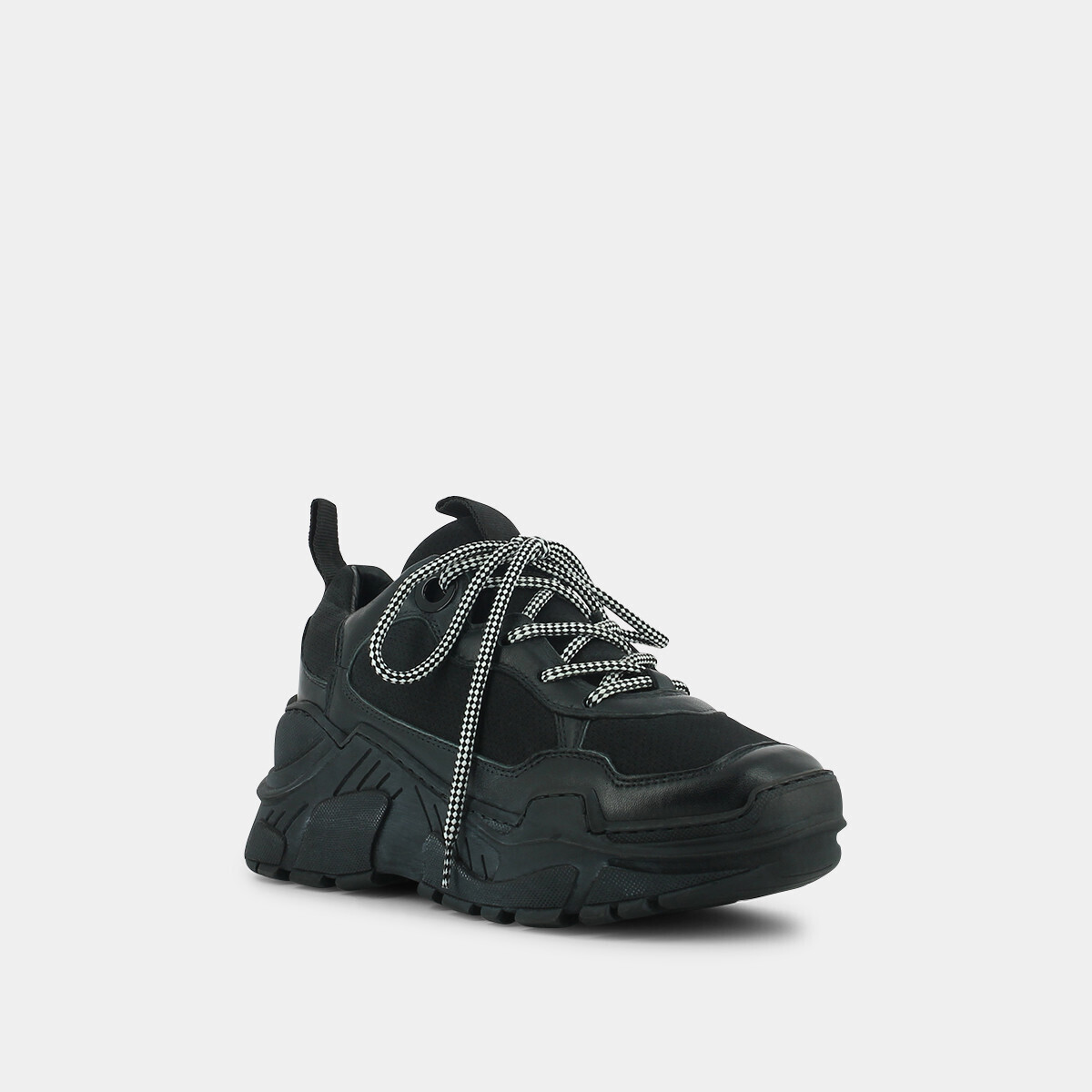 Sneaker-style dad shoes with chunky sole in black leather and textile | GASBY