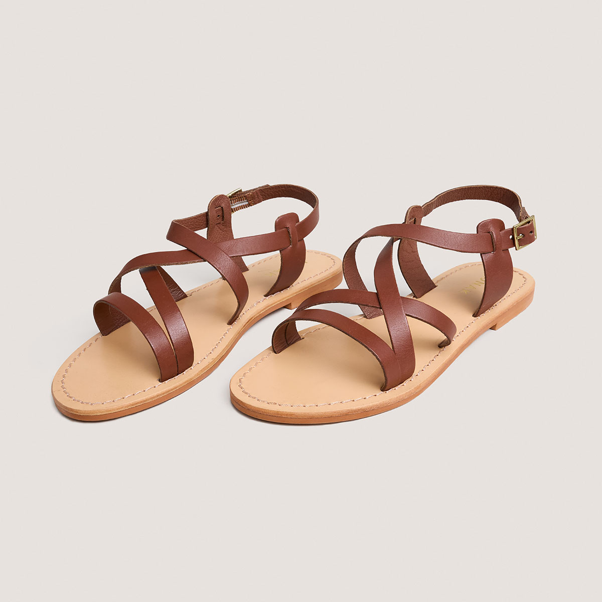 Cognac-coloured sandals in leather | WISCHIA