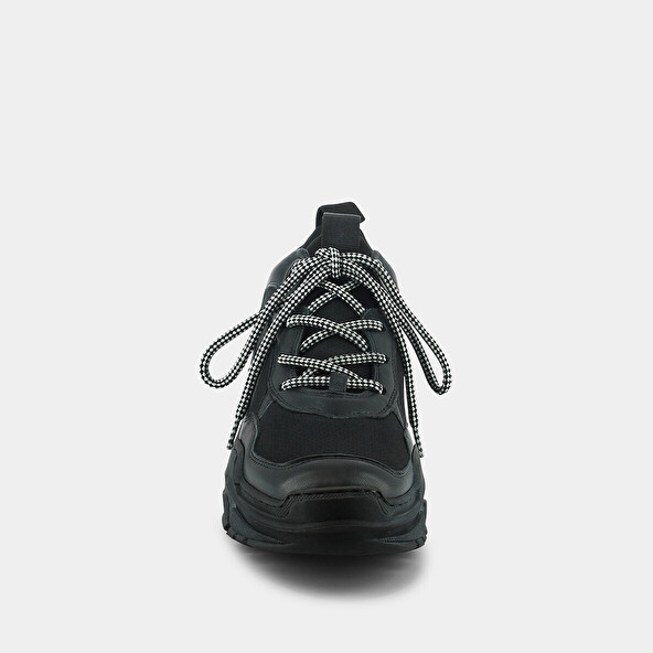 Sneaker-style dad shoes with chunky sole in black leather and textile | GASBY