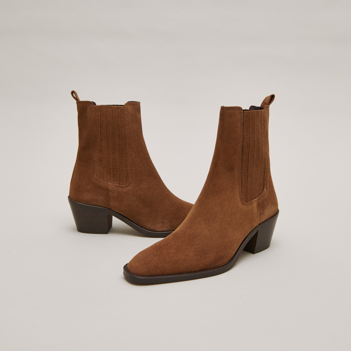 Heeled boots with gathers in brown suede | BIRMAN
