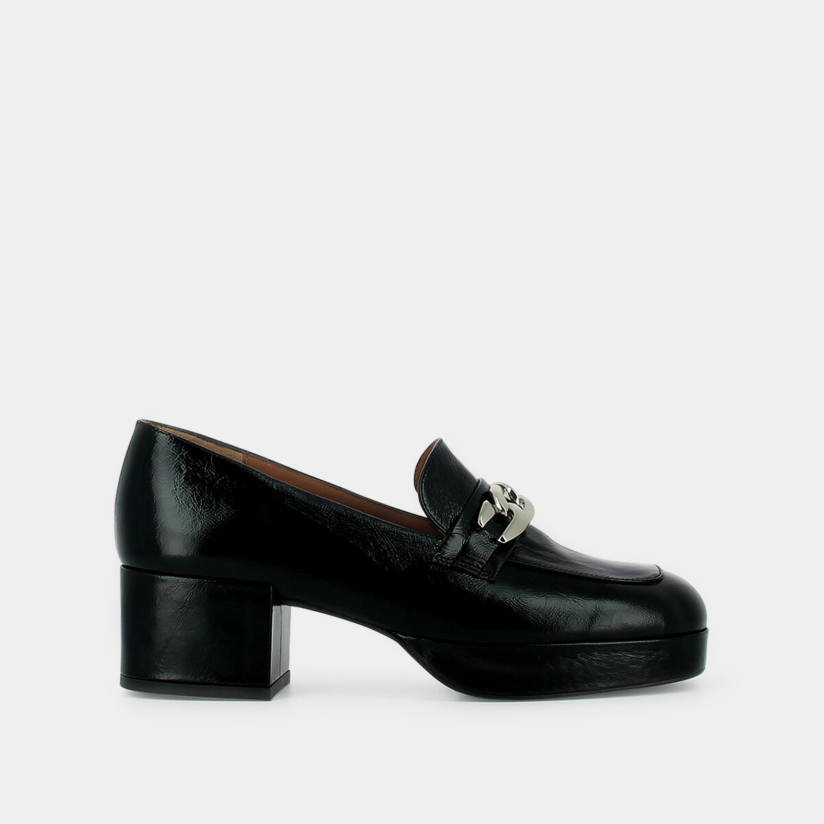 Moccasins with heels in black aged leather | VIANE