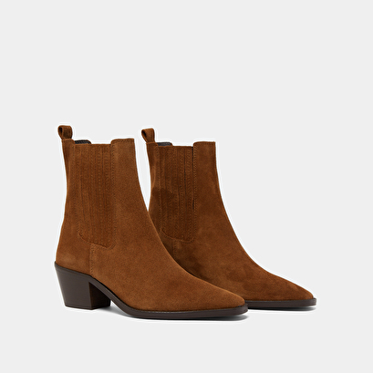 Heeled boots with gathers in brown suede | birman