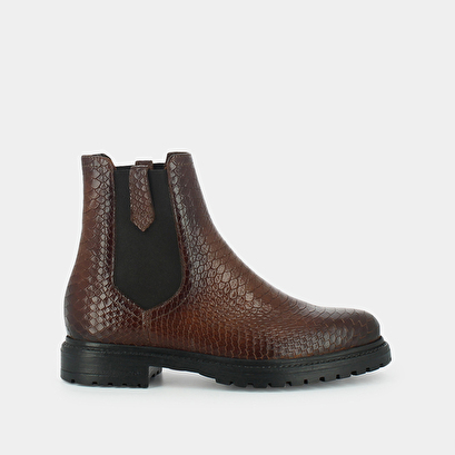 Flat boots cognac