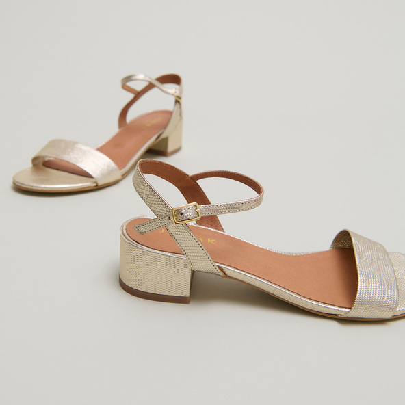 Sandals with square heel in gold snakeskin-effect | VIA