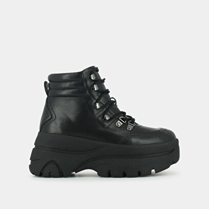 Platform lace-up boots in black leather | gaston