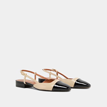Open back ballet flats in black and beige patent leather | DHAPOU