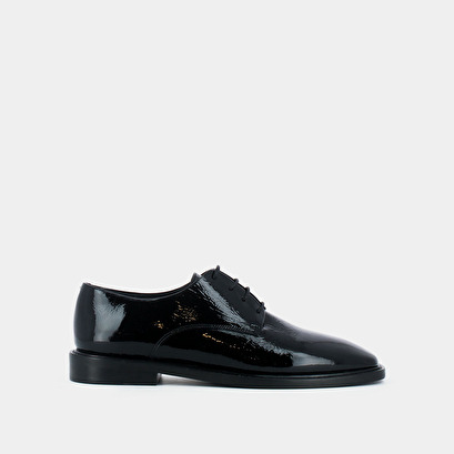 Loafers in black pleated leather | darrecon