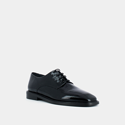 Loafers in black pleated leather | darrecon