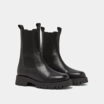 Platform boots in black leather | ridle