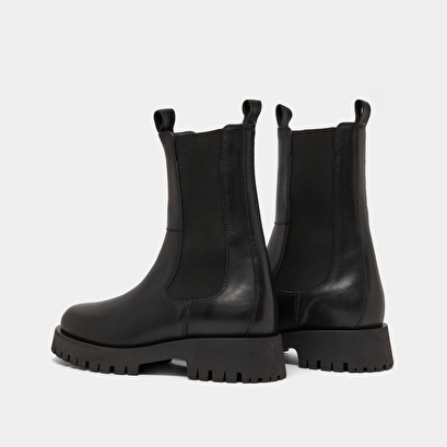 Platform boots in black leather | ridle