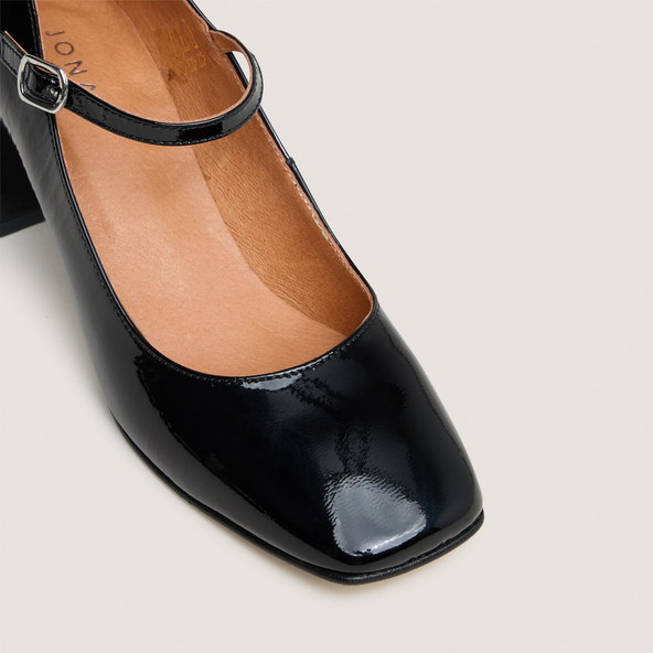 Mary Janes with square heel in black patent leather | ALIENOR