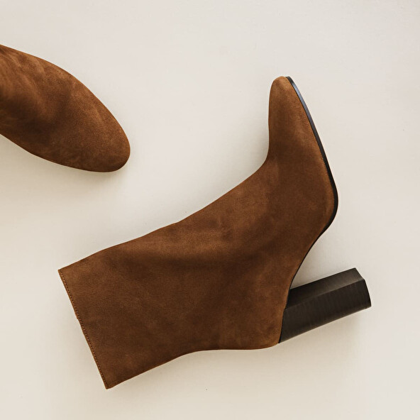 Heeled boots in brown velvet | VALORIS