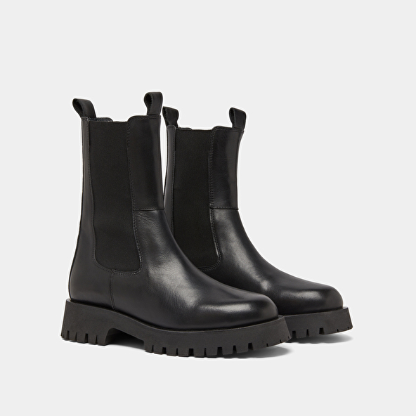 Platform boots in black leather | RIDLE