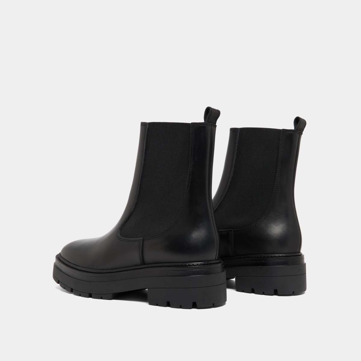 Platform lowboots in black leather | PICUS