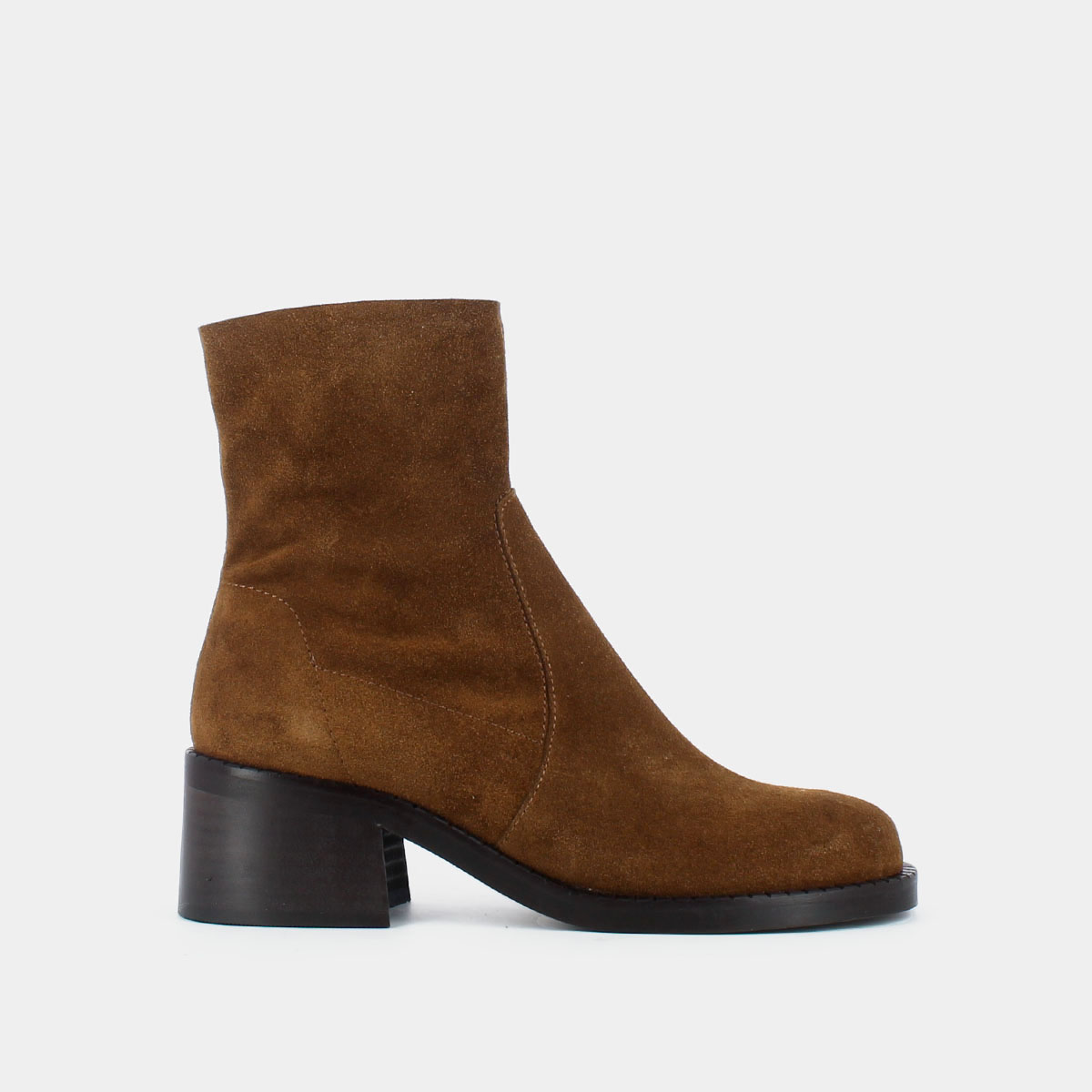 Heeled boots in cognac suede | BORABORA