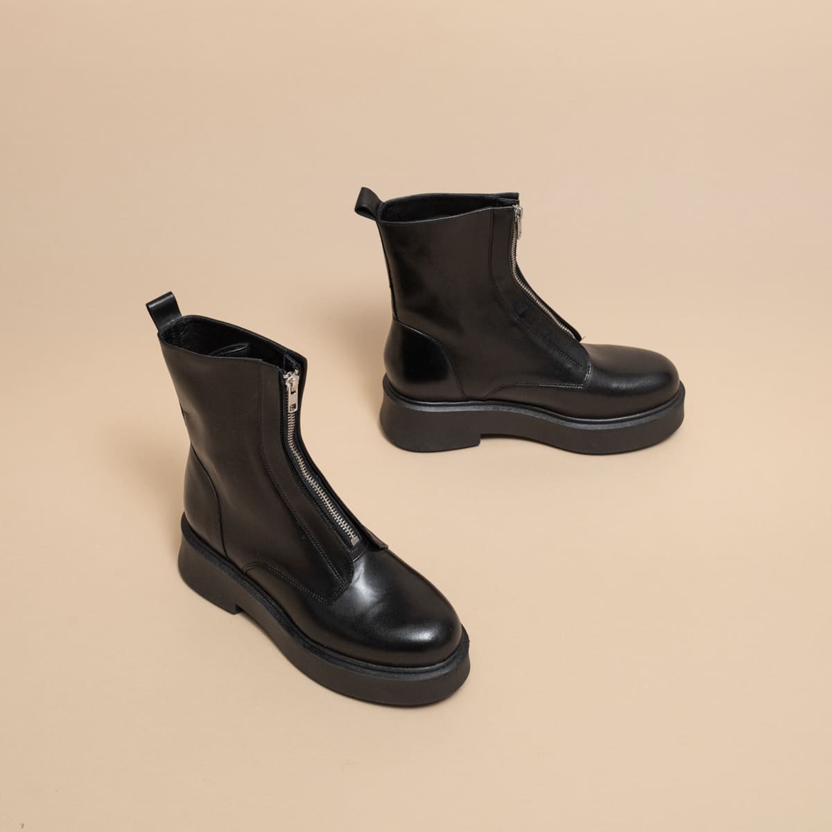 Zipped boots with platform in black leather | ALBERT