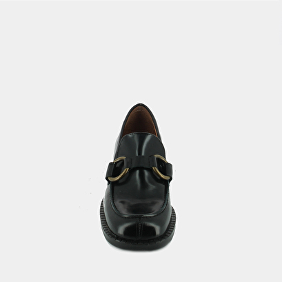 Loafers with buckles black