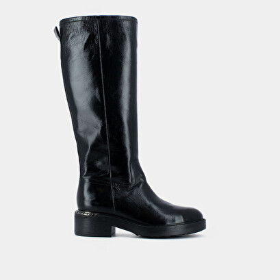 Boots black