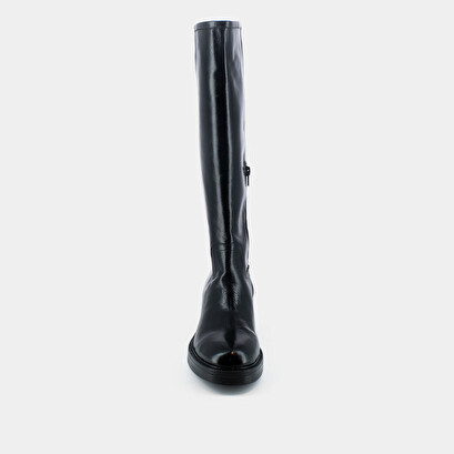 Boots black