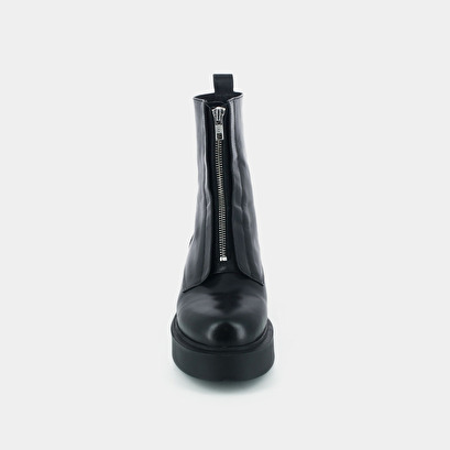 Zipped boots with platform black