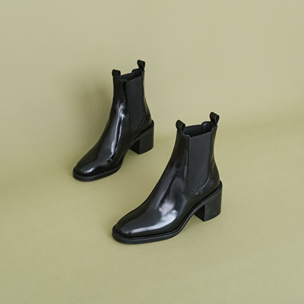 Bottines à talons in black leather | BERTILLE