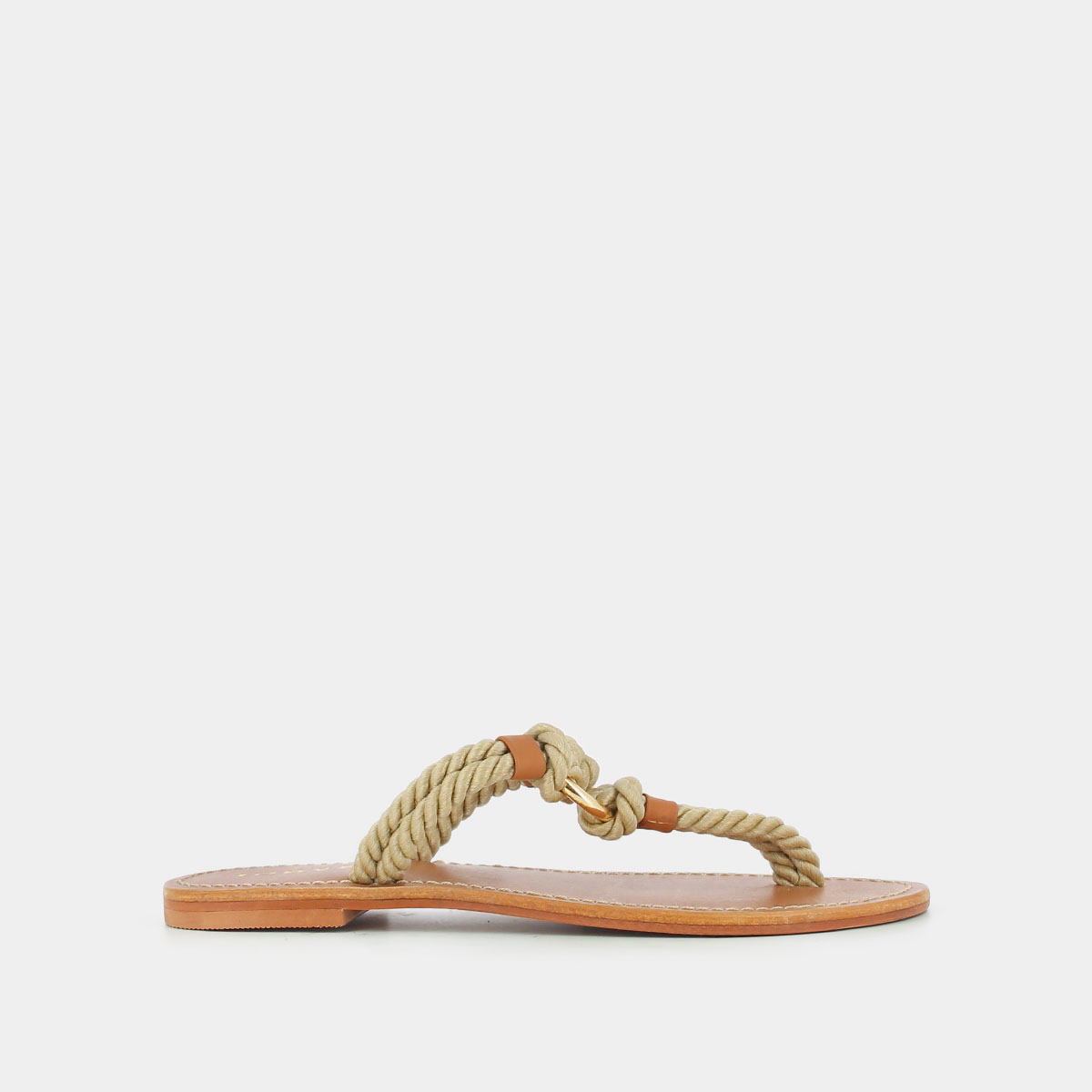 Flip-flop style sandals with loop in beige rope | WILD