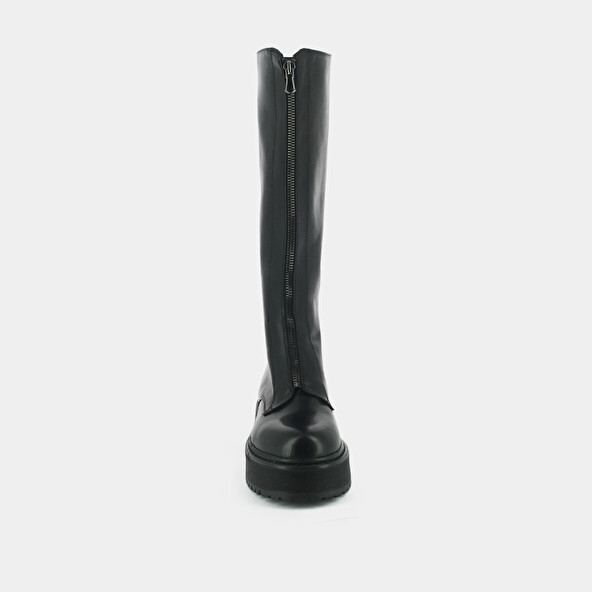 Lowboots with platform and zip closure in black leather | RALPH