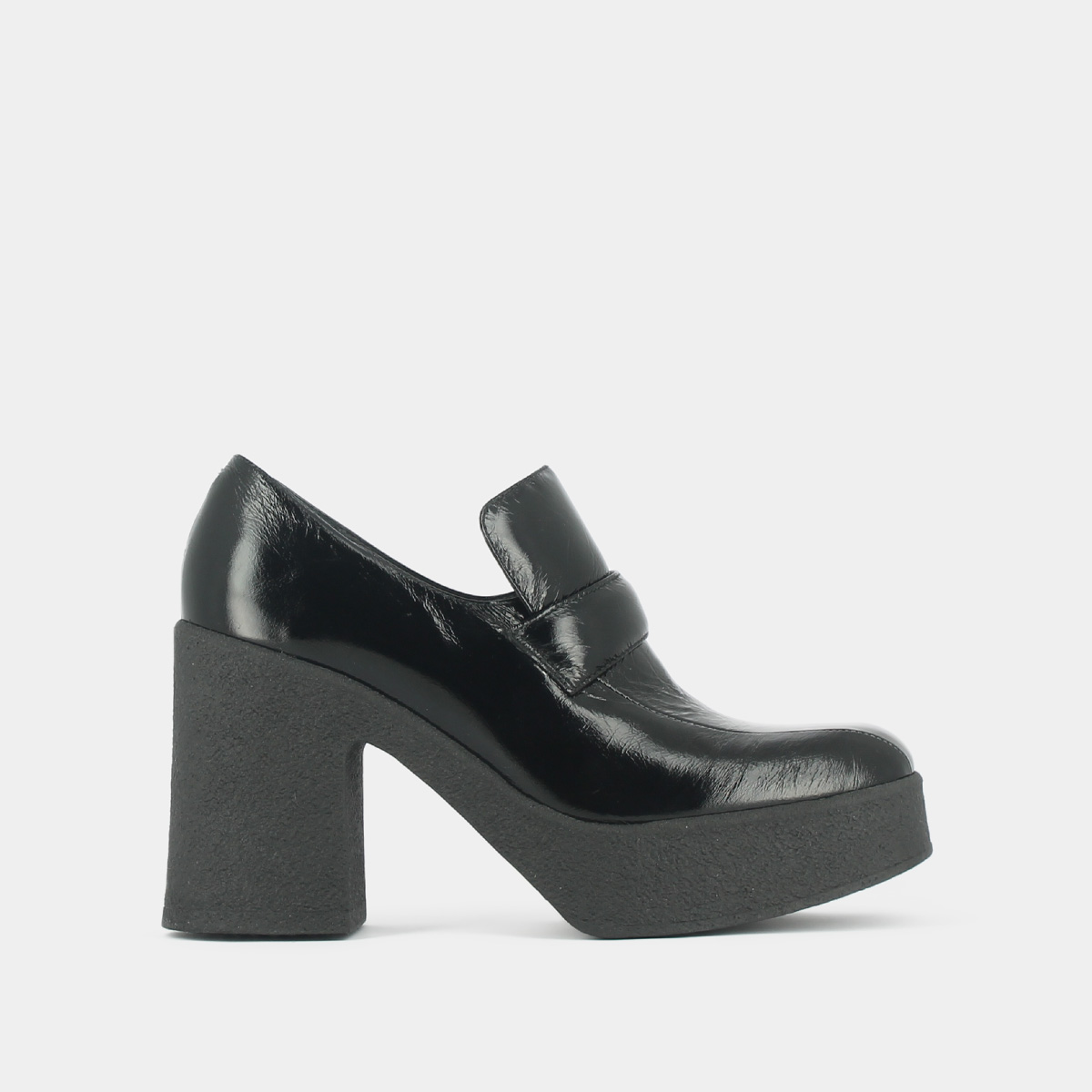 Platform loafers with square toe in black shiny leather | DRICUS