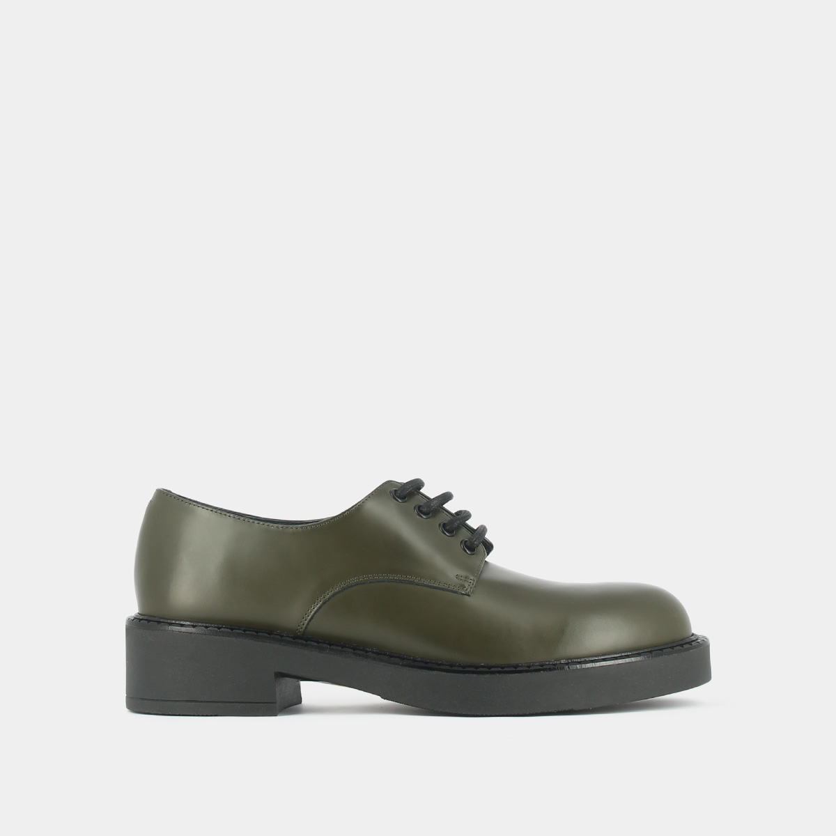 Derbies with laces and thick sole in khaki glazed leather | DIDON