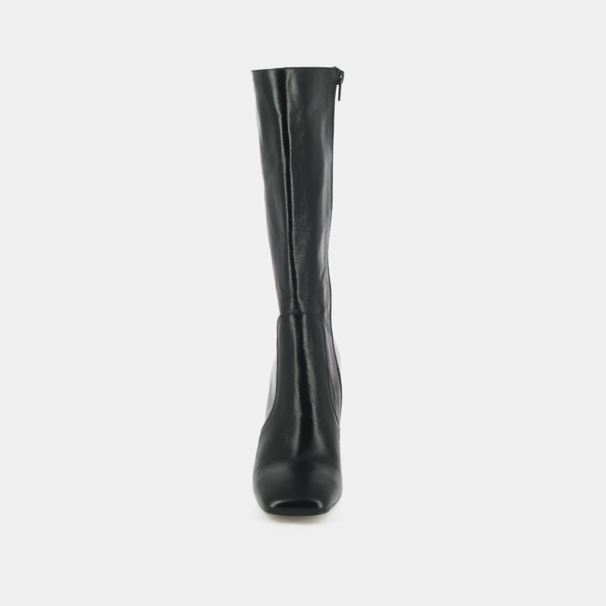 Heeled boots with square toe in black aged leather | VACCA