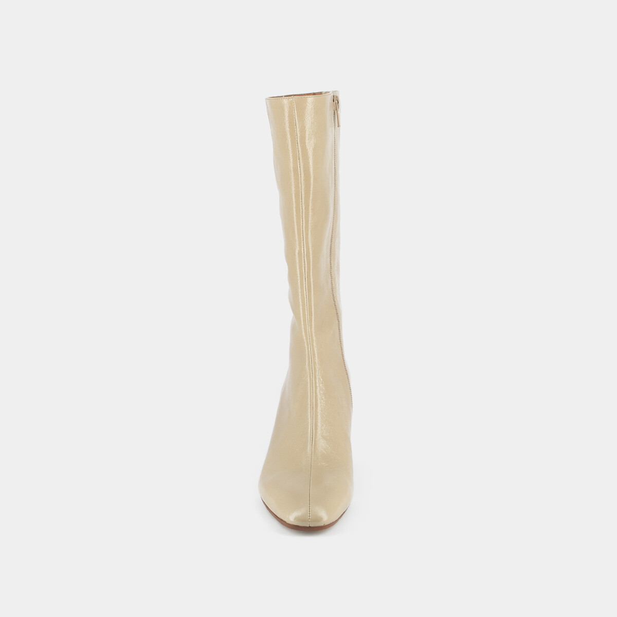 Heeled boots with pointed toe in shiny beige leather | DOMINA