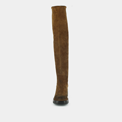 Heeled boots with notched soles in a cognac suede | roma