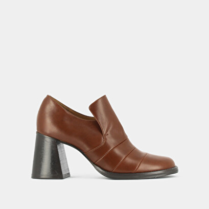 Heeled loafers in cognac leather | destin