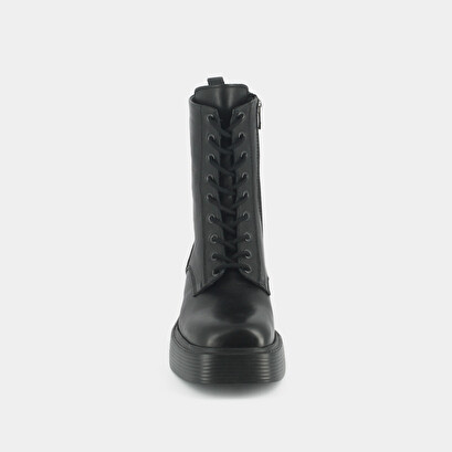Lace-up platform boots with square toe in black leather | ibras