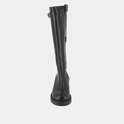 Heeled boots with silver detail in black greased leather | acia