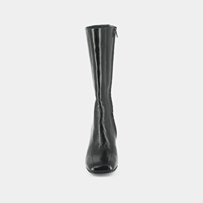Heeled boots in black aged leather | darlone