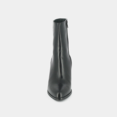 Heeled boots black