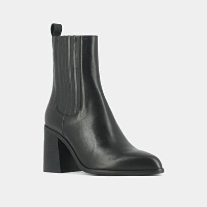 Heeled ankle boots with gathers black