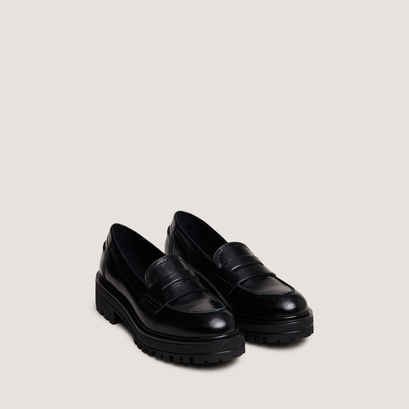 Moccasins with notched soles black